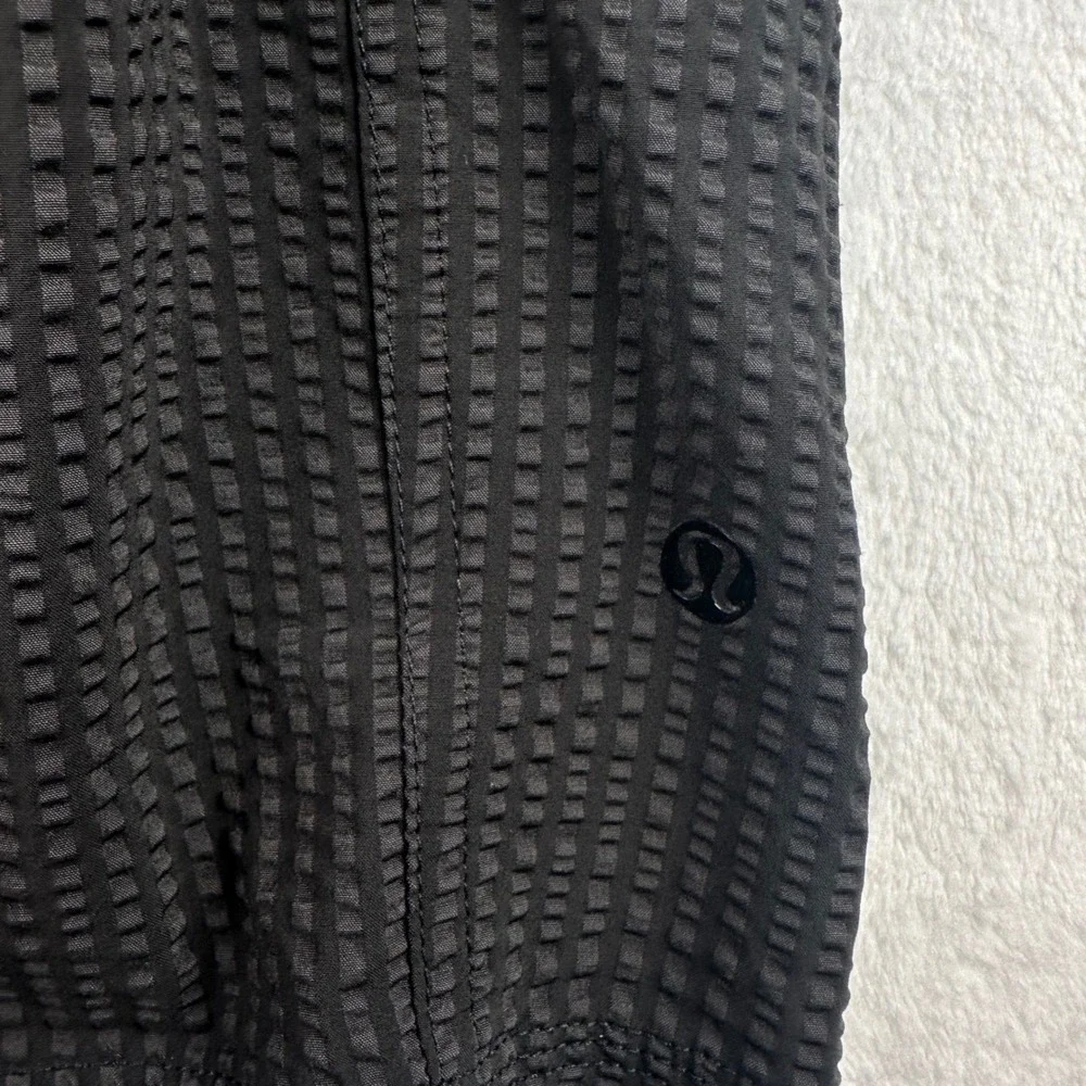 Lululemon Athletica Mens Kahuna Seersucker Shorts Size 34 Black Textured 9in